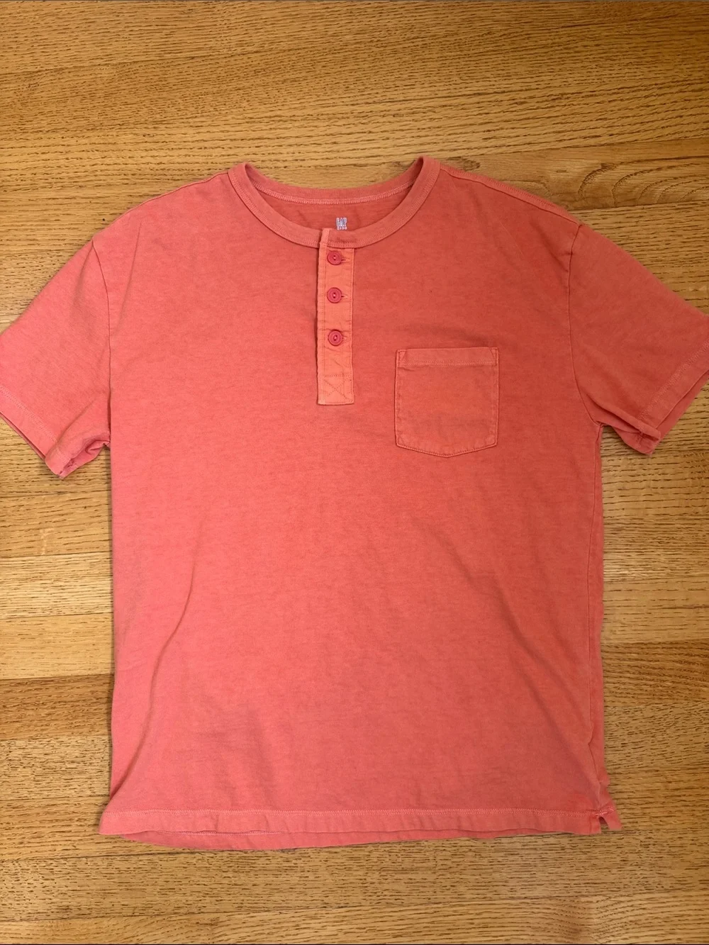 GAP Short-Sleeve Vintage Henley Tee in Coral Key